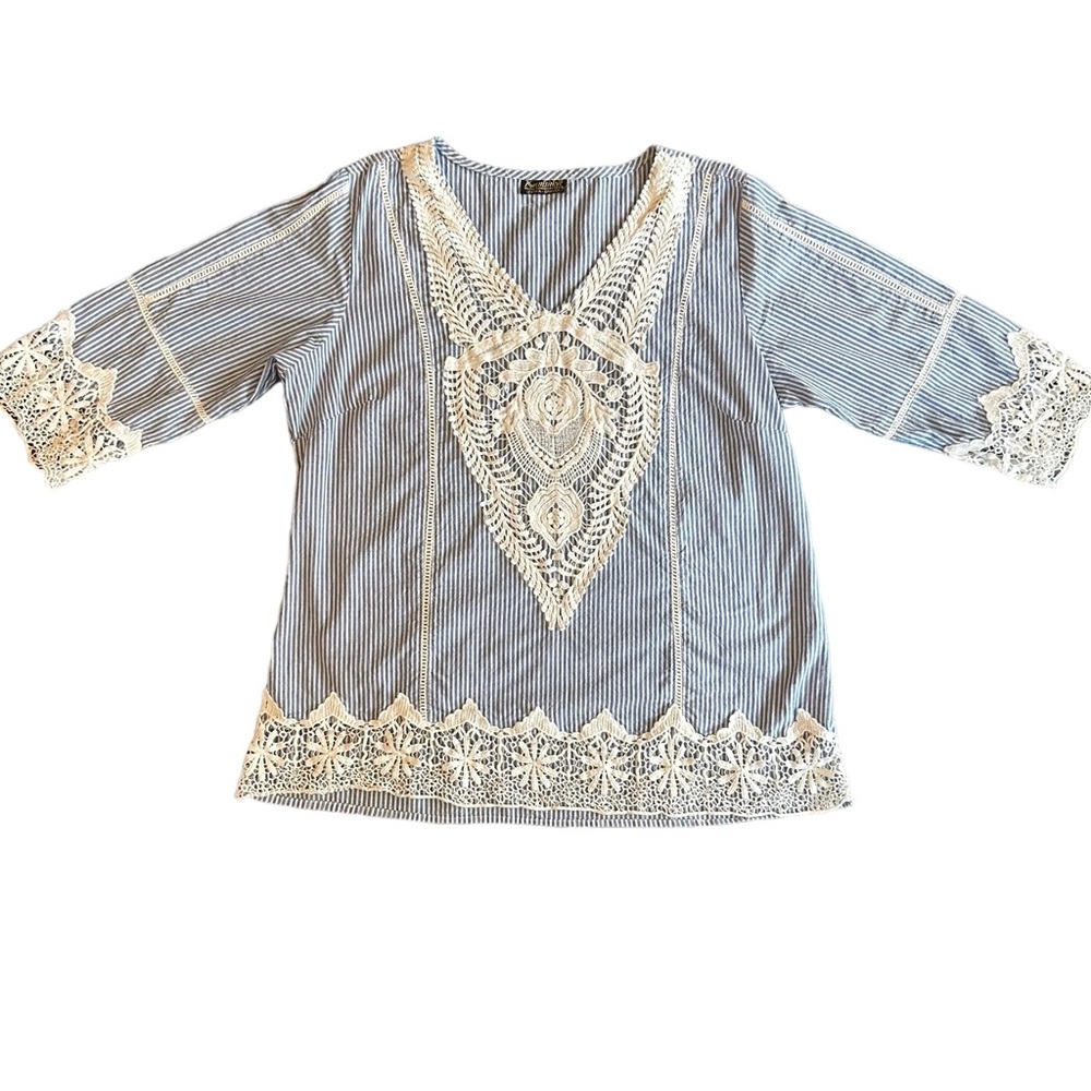 ⭐️Kanishka blue and white striped embroidered blouse size XL